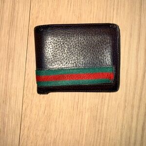Gucci Mens Brown Leather Bifold Wallet with Green and Red Stripe